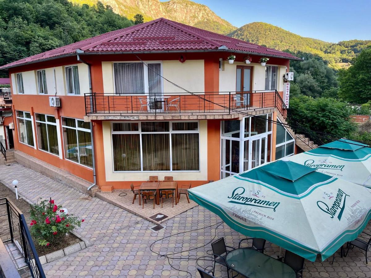 Pensiunea Orhideea Băile Herculane Exterior foto