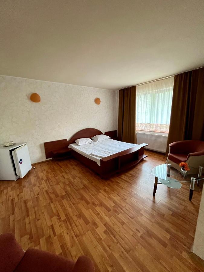 Pensiunea Orhideea Băile Herculane Exterior foto